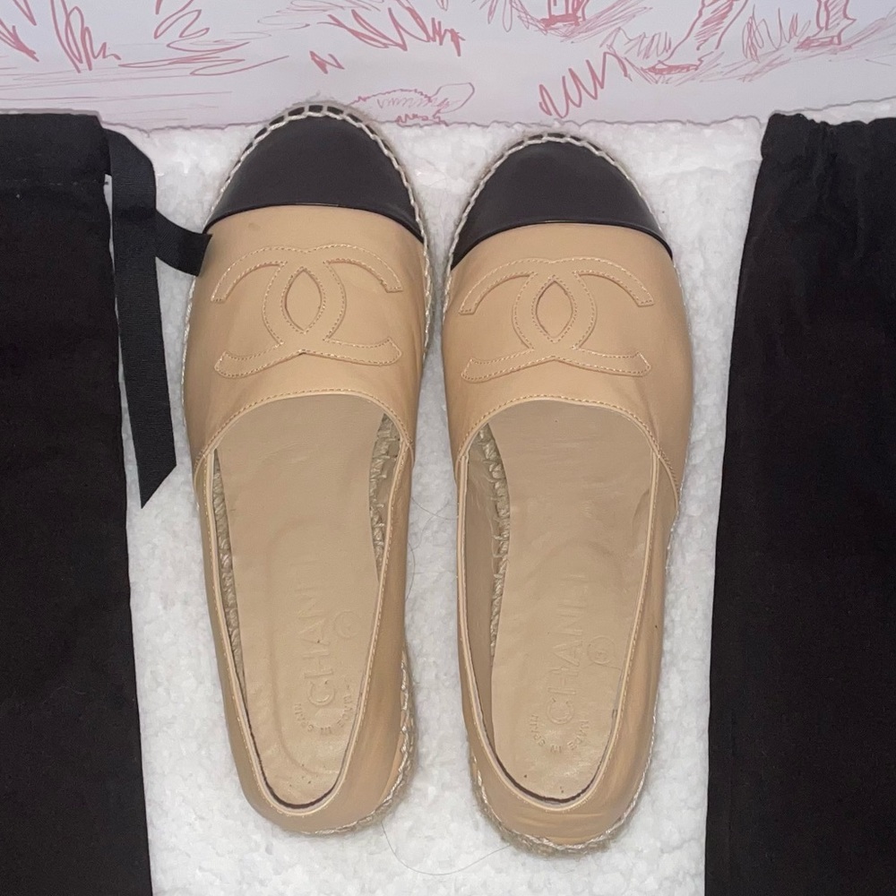 Chanel Espadrilles Sz 38 | 100% Authentic | Soft Lambskin Leather Nude Black